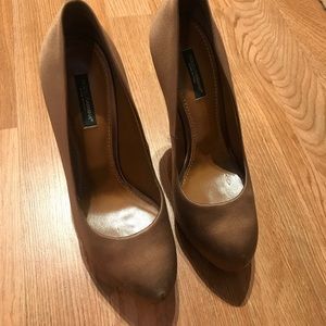 Dolce and Gabana brown satin pumps